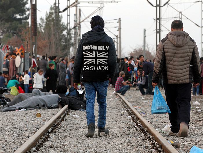 Grünen-Politiker bringen Sonderparteitag zu Asylreform ins Spiel Grünen-Politiker bringen Sonderparteitag zu Asylreform ins Spiel