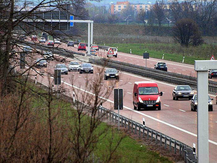 Auto beliebtestes Verkehrsmittel für Sommerurlaub