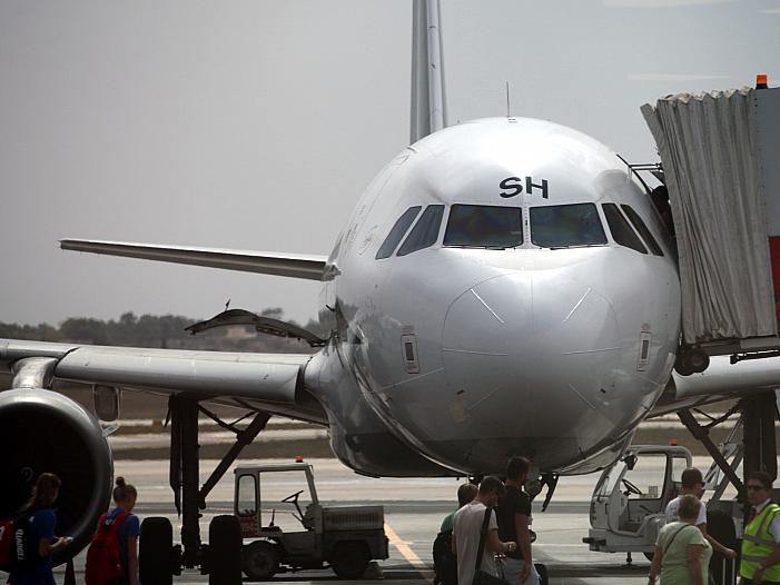 Weitere Rufe nach verschärften Sicherheitsvorkehrungen an Flughäfen