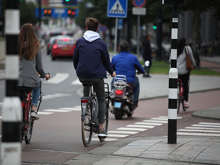 Weniger Verletzte im Straßenverkehr - Zahl der Toten stagniert