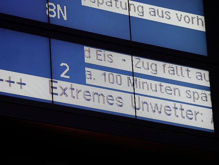 Bahn im Juli wieder minimal pünktlicher