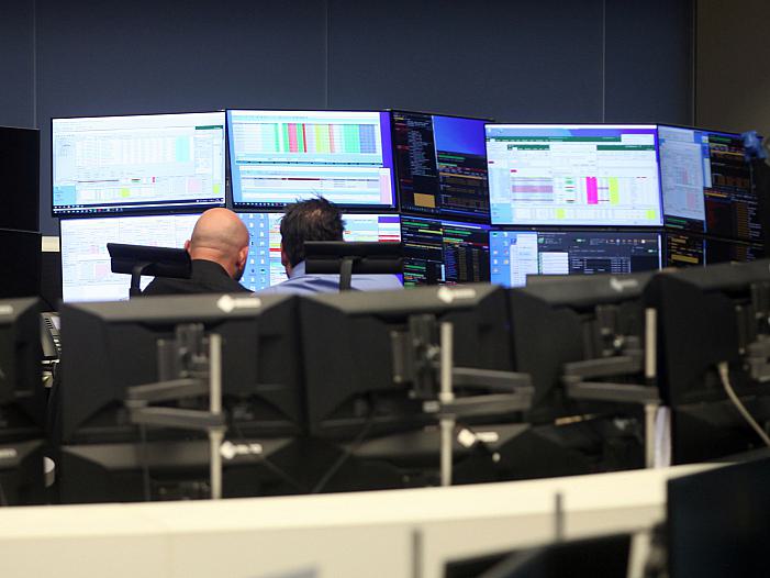 Dax bleibt am Mittag im Minus - wenig Eigendynamik