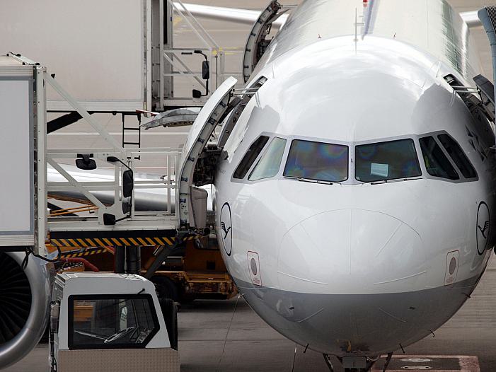 Flugverkehr nimmt zu - bleibt aber unter Vor-Corona-Niveau