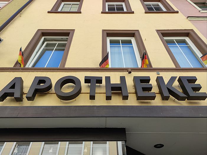 Laumann gegen Apotheken ohne Apotheker