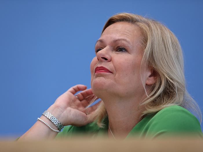 Faeser verteidigt Abwesenheit von Innenausschusssitzung Faeser verteidigt Abwesenheit von Innenausschusssitzung