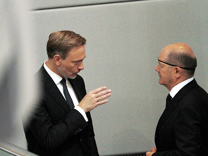 Lindner verteidigt Kürzungen im Bundeshaushalt Lindner verteidigt Kürzungen im Bundeshaushalt
