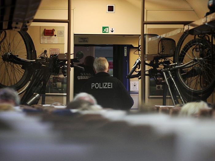 Migrationsexperte Knaus: EU-Binnengrenzkontrollen sind gescheitert