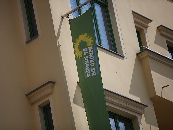 Basis-Grüne rebellieren gegen Asylpolitik der Parteispitze