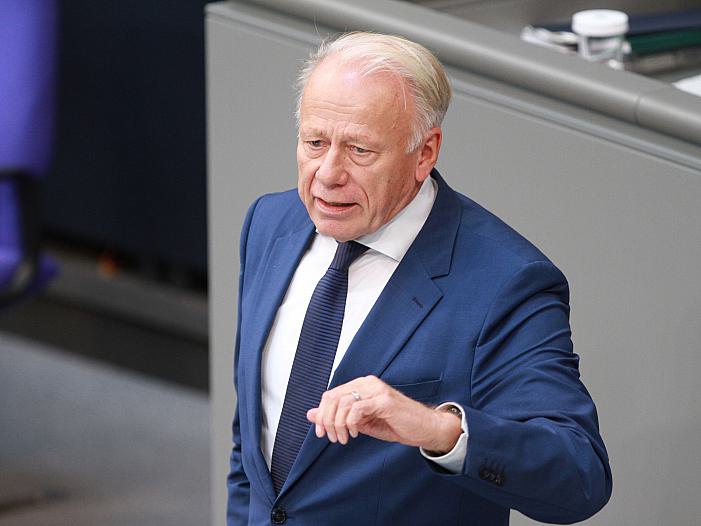 Trittin verlangt Stopp der Gasimporte aus Aserbaidschan