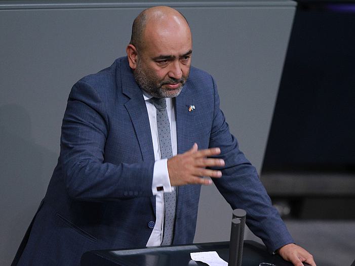 Nouripour verteidigt schärfere Abschieberegeln