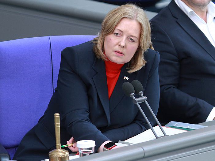 Zahl der Ordnungsrufe im Bundestag deutlich angestiegen Zahl der Ordnungsrufe im Bundestag deutlich angestiegen