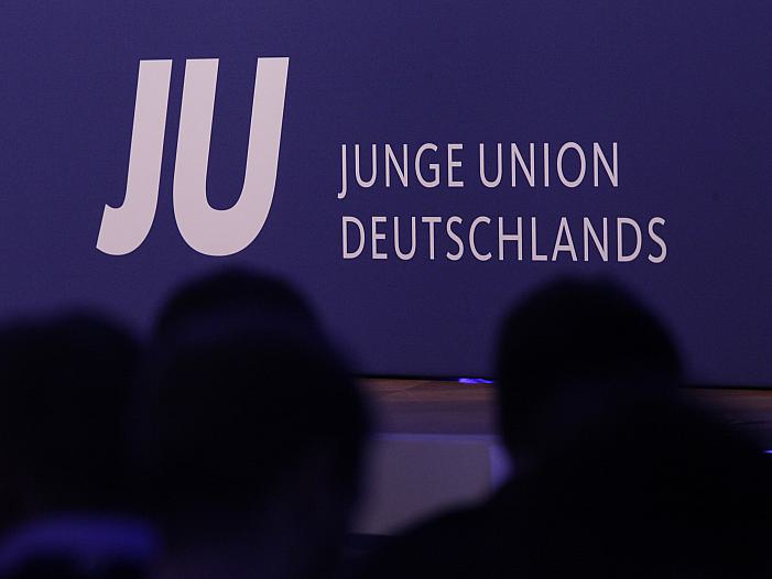 Junge-Union kritisiert Wegner für Reformvorschlag zur Schuldenbremse Junge-Union kritisiert Wegner für Reformvorschlag zur Schuldenbremse