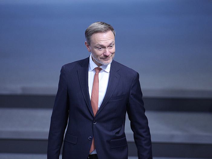 Haushaltskrise: Lindner will zweistellige Milliardenbeträge einsparen Haushaltskrise: Lindner will zweistellige Milliardenbeträge einsparen