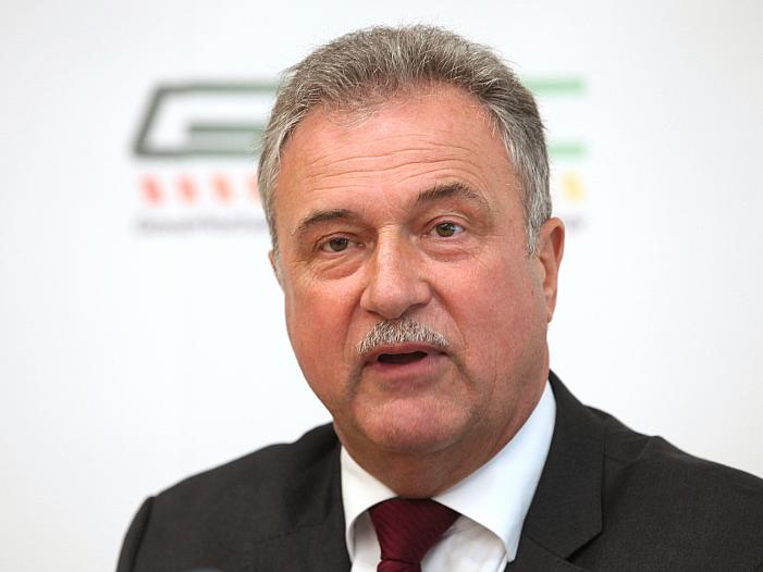 Bahn greift GDL-Chef Weselsky an Bahn greift GDL-Chef Weselsky an