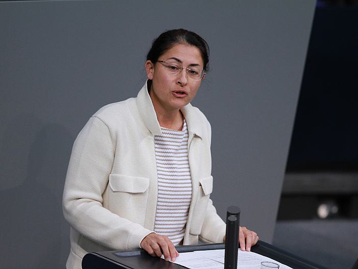 Polat will dauerhafte Finanzierung von Unterkünften für Migranten