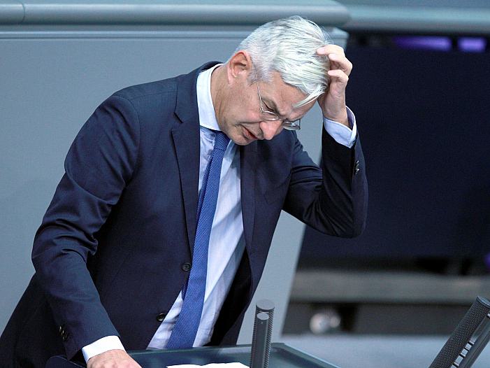 Middelberg hofft auf Urteil gegen Nachtragshaushalt