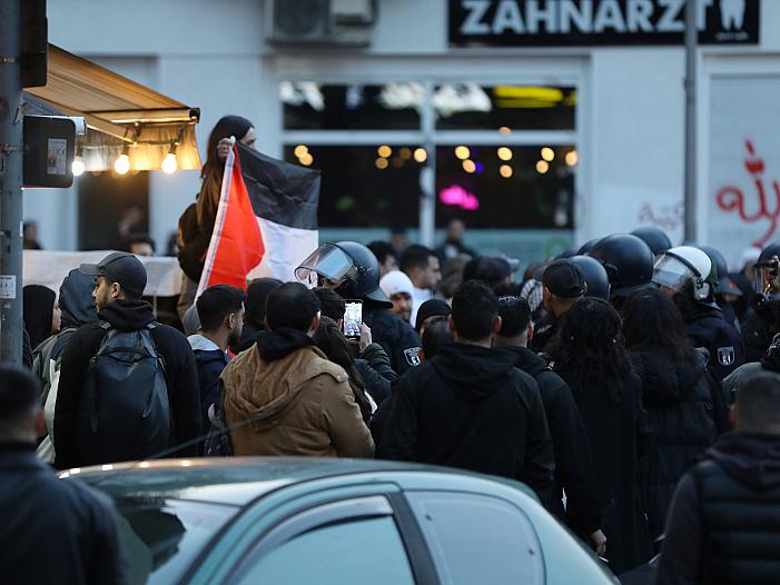 Fraktionen fordern schärfere Auflagen für Anti-Israel-Demos