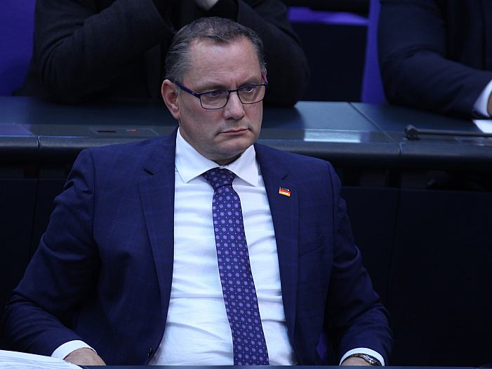 Chrupalla will Bürgergeld für Ukrainer abschaffen Chrupalla will Bürgergeld für Ukrainer abschaffen