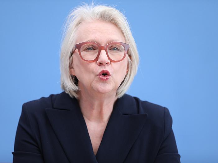 Wirtschaftsweise Schnitzer drängt auf Reform der Schuldenbremse