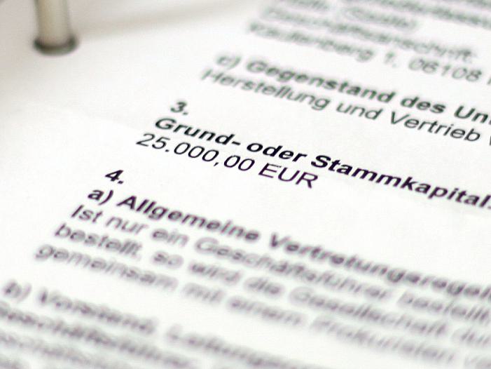 Betriebsgründungen legen zu - Gewerbeaufgaben steigen stark