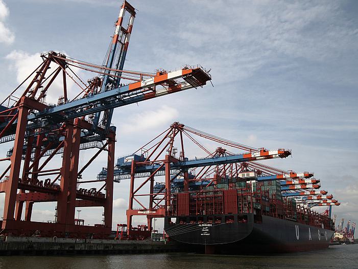 Stimmung in deutscher Exportindustrie etwas besser