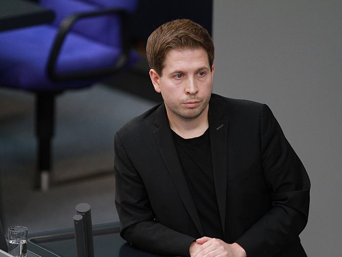 Haushaltskrise: Kühnert will Förderung für Spitzenverdiener streichen Haushaltskrise: Kühnert will Förderung für Spitzenverdiener streichen