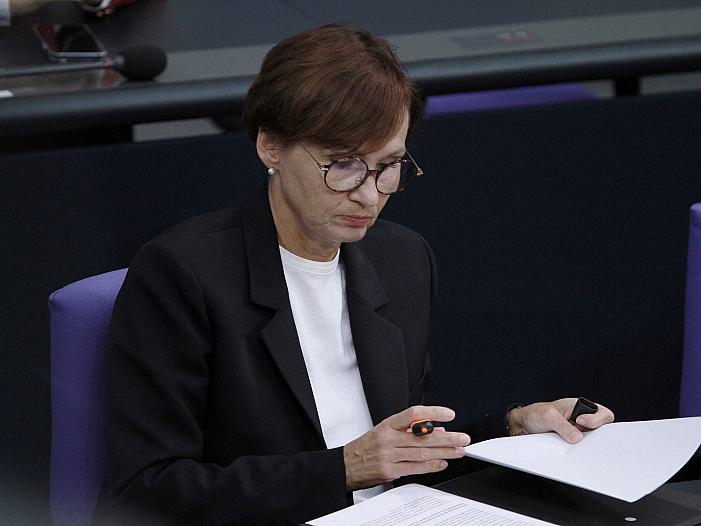 Stark-Watzinger gegen erneutes Aussetzen der Schuldenbremse