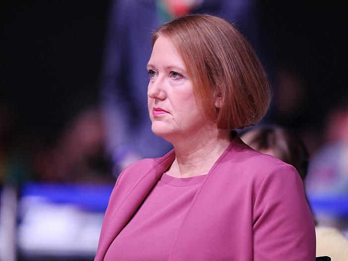 Paus überprüft Zeitplan für Kindergrundsicherung