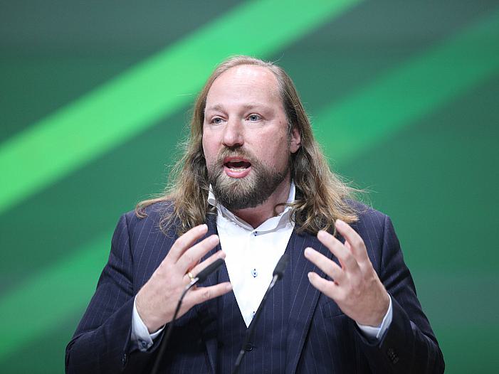 Hofreiter drängt auf massive militärische Unterstützung für Ukraine Hofreiter drängt auf massive militärische Unterstützung für Ukraine